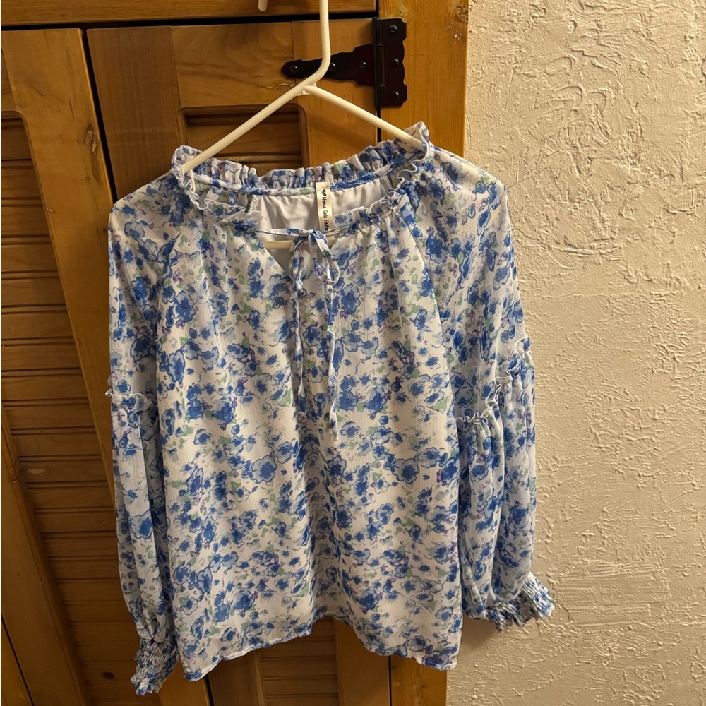 Floral Blue and White Women's Top